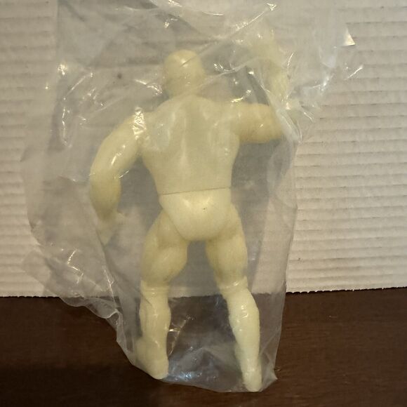 1999 Killer Kowalski Glow In The Dark Legends Of Wrestling Action Figure - Picture 4 of 8